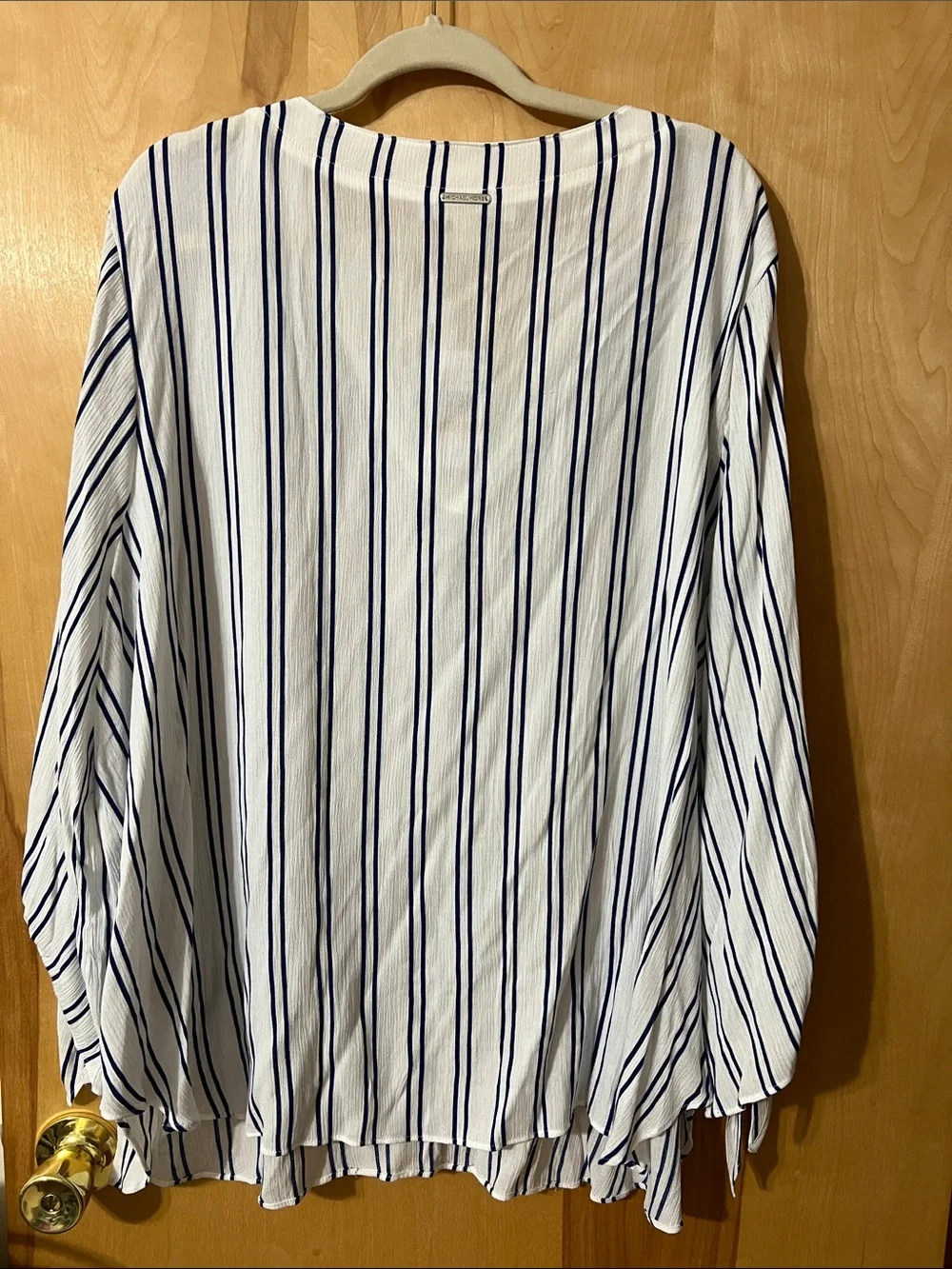 Michael Kors White V-Neck Long Sleeve Tunic with Navy Stripes